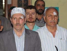 Eyüp'te sela okuyan imama saldırı