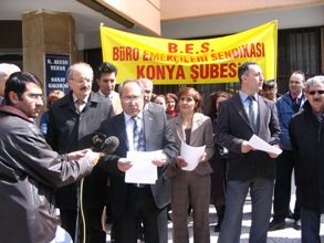Ülkümen'den hükümete eleştiri