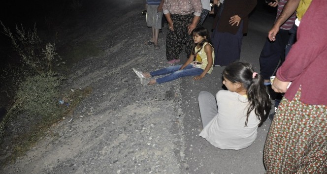 Konya'da otomobil şarampole devrildi