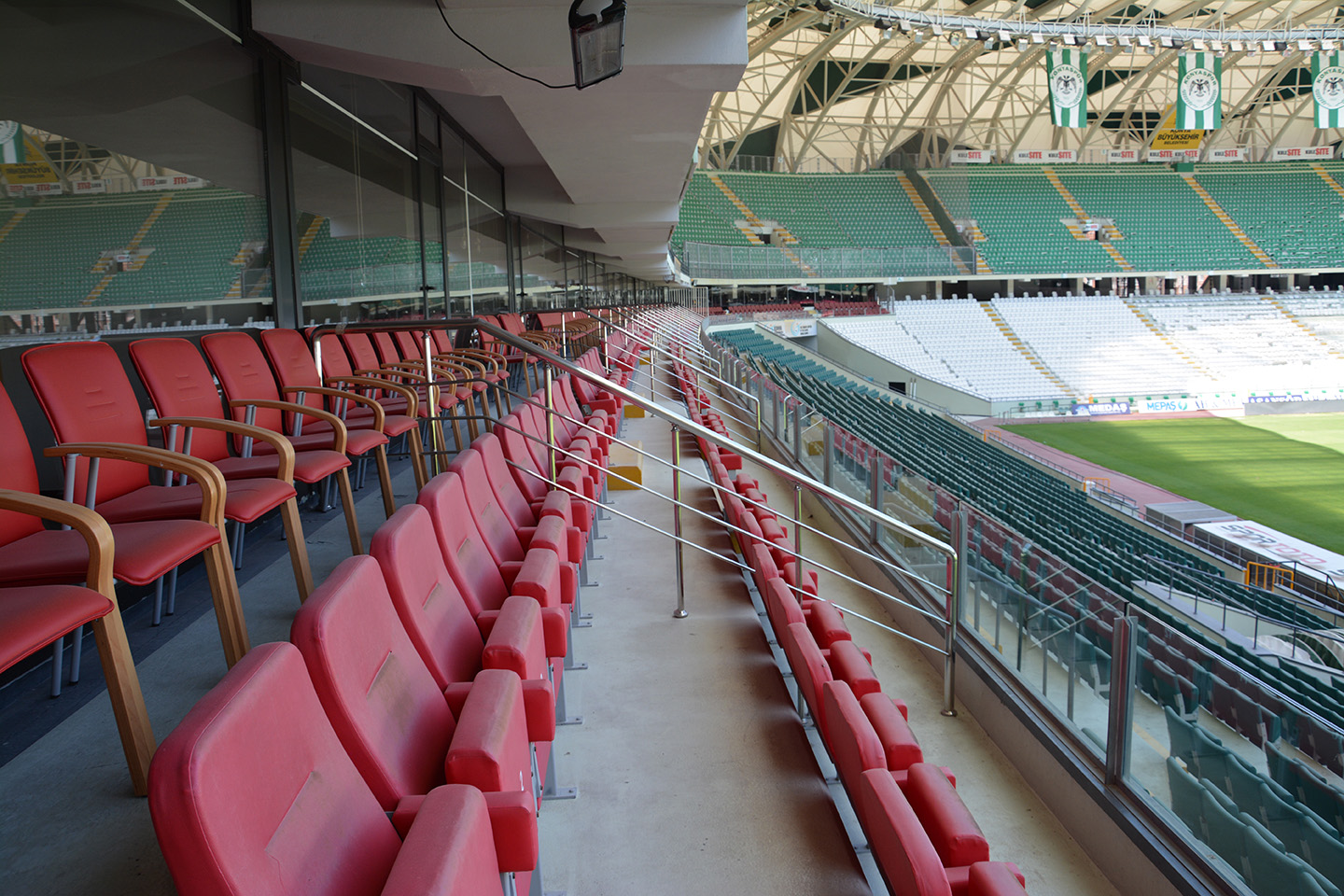 Atiker Konyaspor'da localar satışta