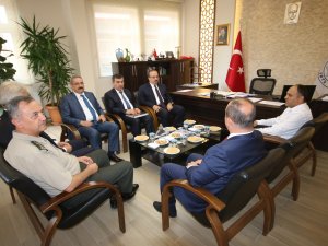 Vali Canbolat, Beyşehir'i ziyaret etti