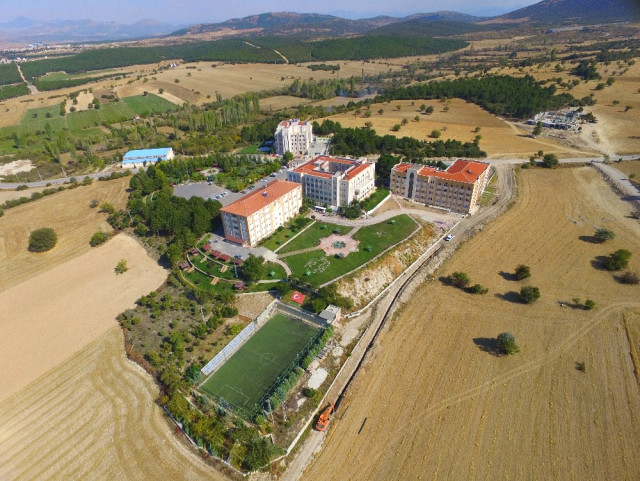 Başkan Özaltun'dan, Hayırsever Akkanat Ailesine Yatırım Teşekkürü