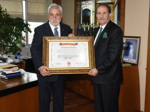 TESK'ten Köksal'a "Üstün Hizmet Belgesi"