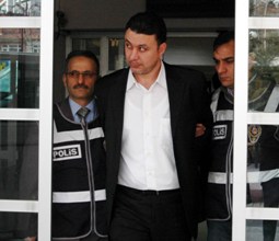 Silahlı kavga zanlısı teslim oldu