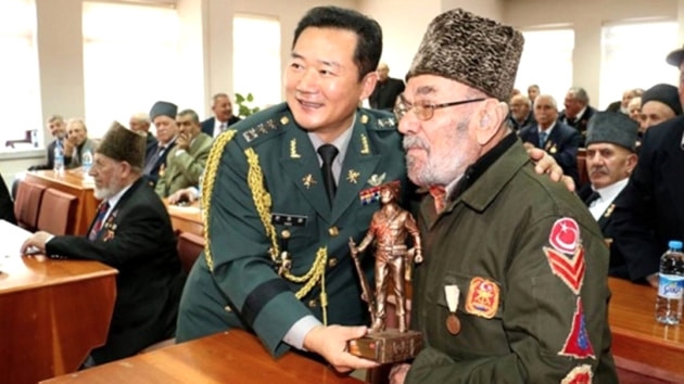 Güney Koreliler, Kore gazileriyle buluştu