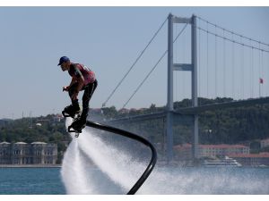 Boğazda yıldızlar kulaç attı