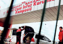 Silivri cezaevine civa sokmuşlar