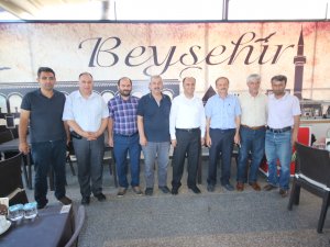 Özaltun gazetecileri unutmadı