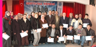 Kursiyerlere sertifikaları verildi