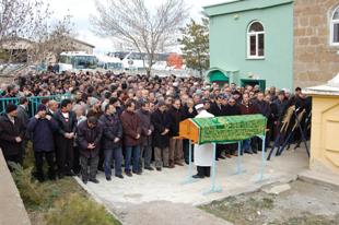 Kepez Belediye Başkanı'nın babası öldü
