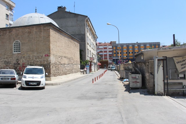 Cemaatten yeraltı çöp konteyner talebi