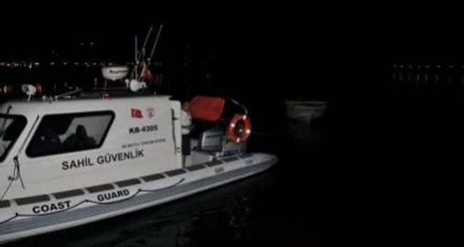 Çeşme'de göçmenleri taşıyan bot battı: 6 ölü