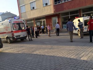 Çocuğunun önünde eşini öldürüp intihar etti