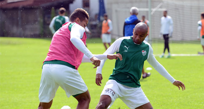 Bursaspor, Avusturya kampını tamamladı