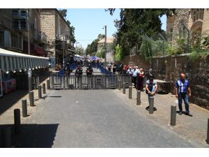 İsrail'in Filistinlilere Mescid-i Aksa'da cuma engeli