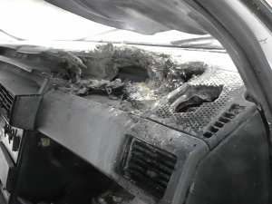 Cep Telefonu aracı yaktı