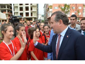 Gençlik ve Spor Bakanı Bak, Rize'de