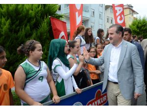 Gençlik ve Spor Bakanı Bak, Rize'de