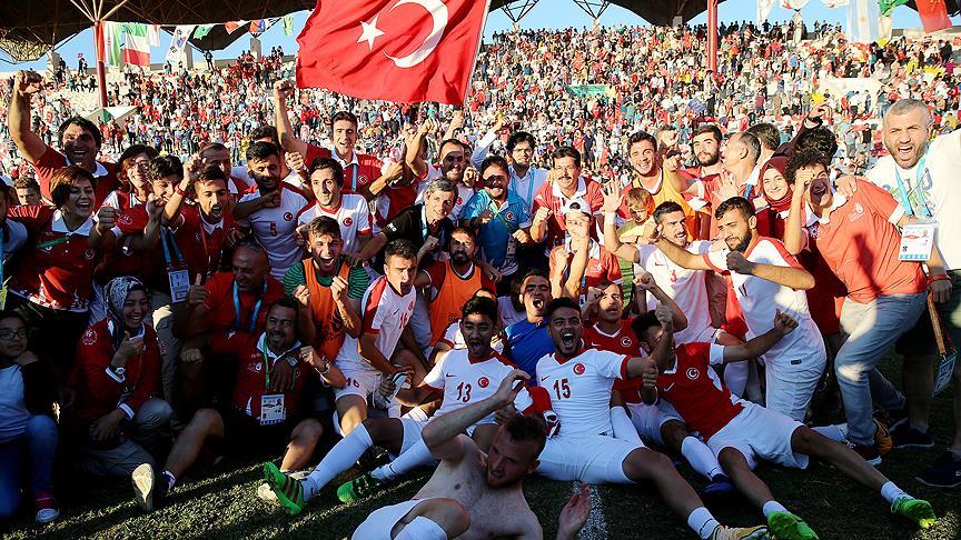 2017 İşitme Engelliler Olimpiyatları futbolda  şampiyon Türkiye