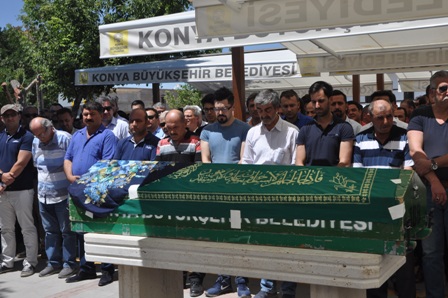 Ayşe Şasi hakka yürüdü