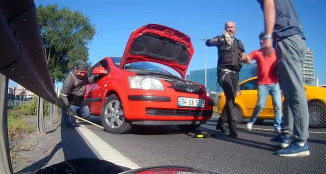 Otomobilin motoruna sıkışan kedi E-5'i birbirine kattı
