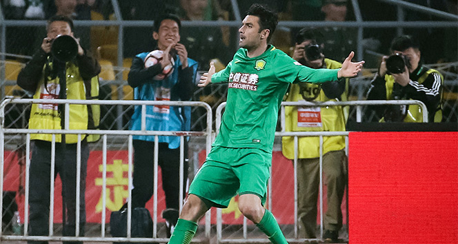 Beijing Guoan, Burak Yılmaz’ın sözleşmesini feshetti