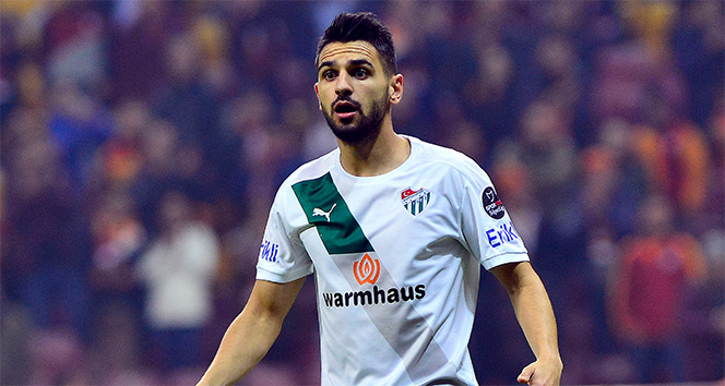 Galatasaray’ın Aziz Behich’i gündemine aldığı iddiasına Bursaspor’dan yanıt