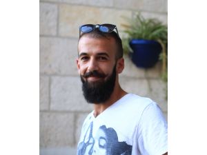 Filistinli gencin Türkiye'deki eğitimi "İsrail'in engeliyle" yarıda kaldı