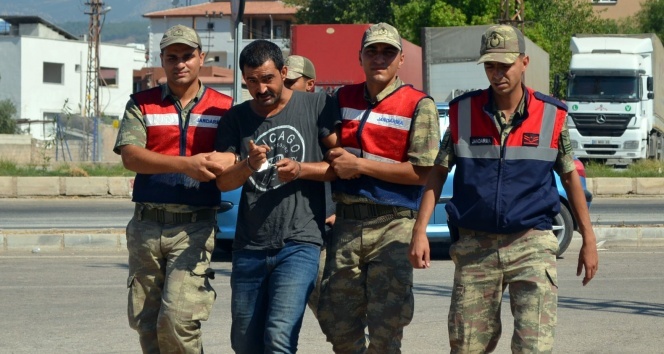 7 ayrı suçtan aranan firari, PYD’ye katılamadan yakalandı