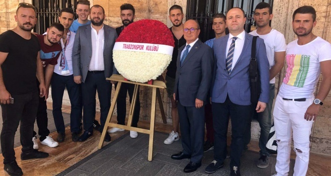 Trabzonspor Yönetim Kurulu Anıtkabir’i ve 15 Temmuz Şehitler Anıtı’nı ziyaret etti