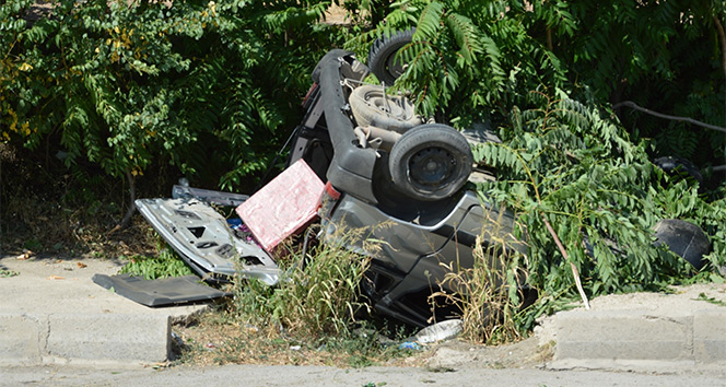Tokat'ta otomobil takla attı: 3 yaralı