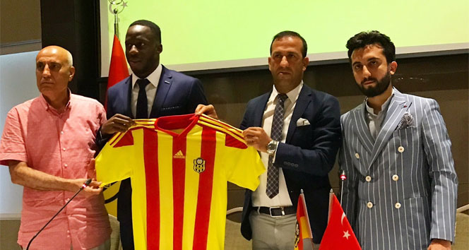 Evkur Yeni Malatyaspor yıldız transferine devam edecek
