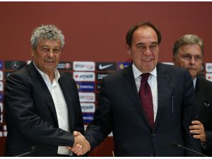 A Milli Futbol Takımı'nda Lucescu dönemi başladı