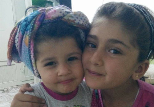 Trafik kazasında ölen iki kız kardeş Konya'da toprağa verildi