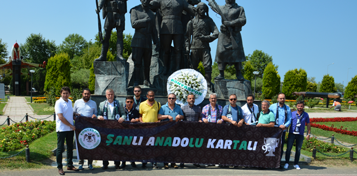 Konyaspor yönetiminden çelenk