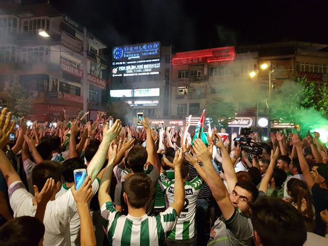 Konya sokaklarında kupa çoşkusu