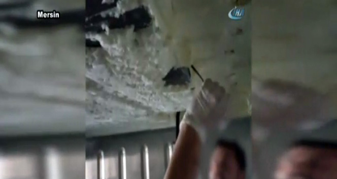 Muzların arasına gizlenmiş 122 kilo kokain ele geçirildi