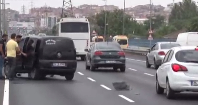 E-5'te trafiği felç eden kazaE-5