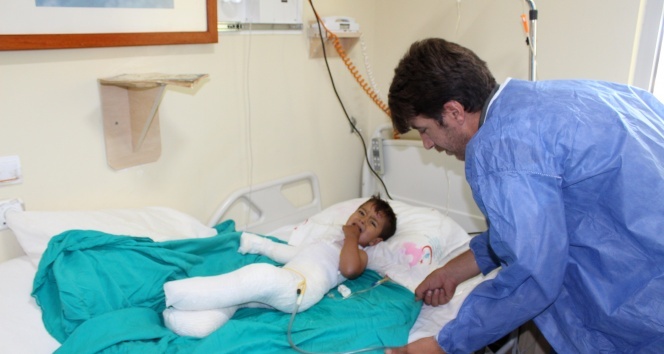 Tandıra düşen 2 yaşındaki çocuk feci şekilde yandı