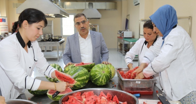 Karpuz pekmezi ekonomiye 250 milyon lira katkı sağlayacak