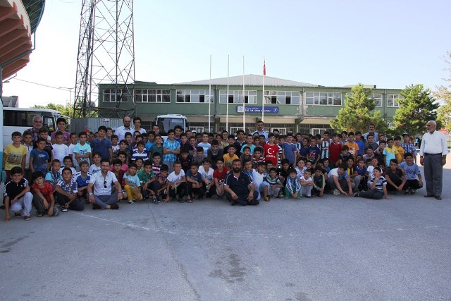 Kuran Kursu öğrencileri yaz spor okullarında