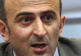 EMİNAĞAOĞLU'NDAN ŞOK KUMPAS