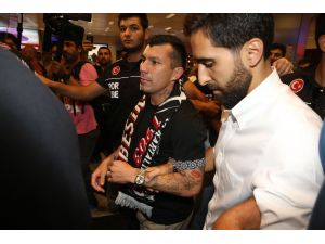 Gary Medel, İstanbul'da