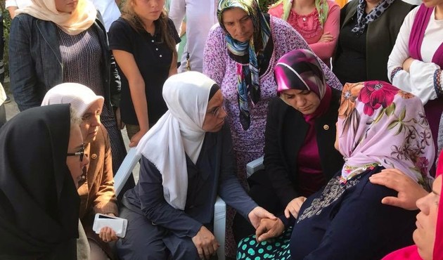 Cumhurbaşkanı Erdoğan'dan, şehit Eren'in annesine taziye/Video...