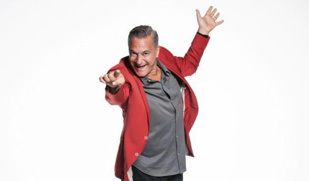 Ünlü şovmen Mehmet Ali Erbil hastaneye kaldırıldı!