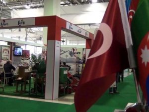 Azerbaycan’da Şakalak rüzgarı esti