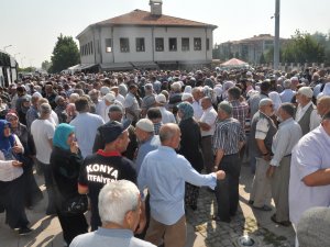 Hacı adayları kutsal topraklara uğurlandı