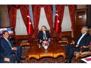 Cumhurbaşkanı Erdoğan, Demirören ve Lucescu'yu kabul etti