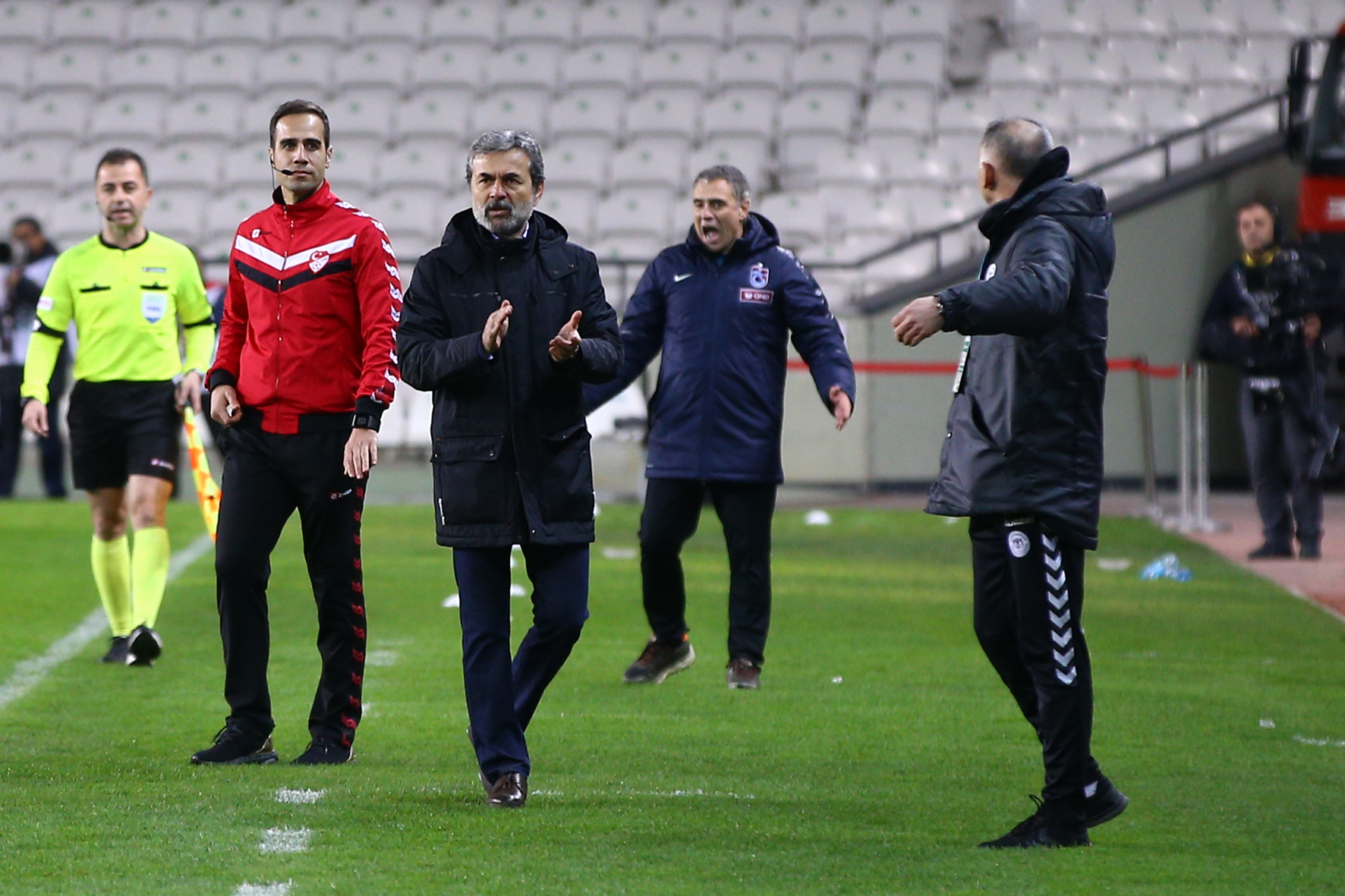 Ersun Yanal, Aykut Kocaman'a karşı üstün