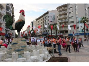 Denizli'de mor koyunlarla kortej yürüyüşü